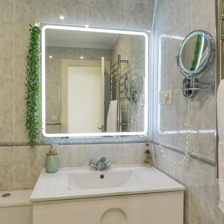 Panoramic Sunset Málaga - Three-Bedroom Apartment - 16