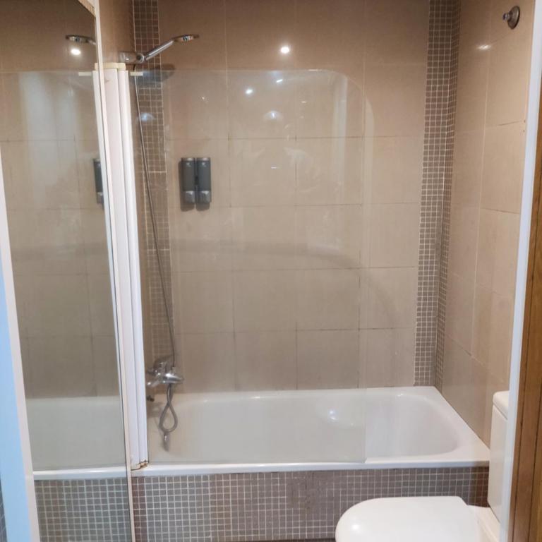 Pleno centro, Terraza, Principe, 5 min casco vello y estación AVE - Apartamento de 1 dormitorio - 37