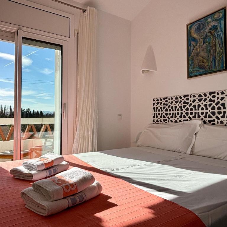 Casas Plus Costa Brava - Two-Bedroom Townhouse - 4