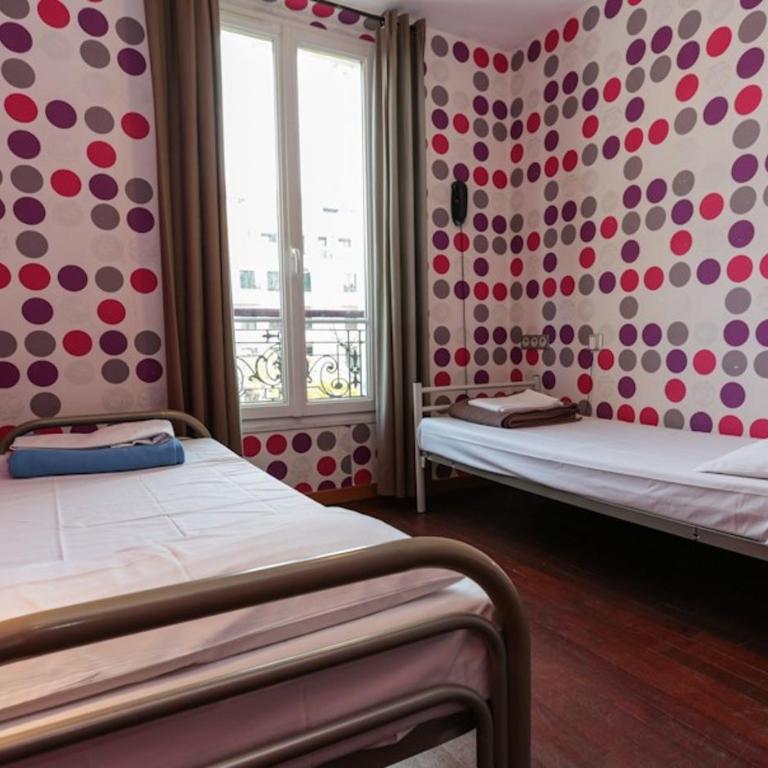 Oops! Latin quarter by Hiphophostels - Bed in 2-bed Female Dormitory Room - 2