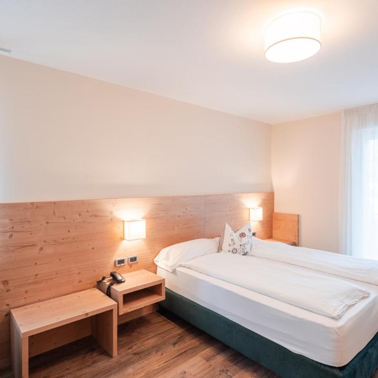 Hotel Nele - Classic Family Room (2 Adults + 1 Child) with Spa Access - 2