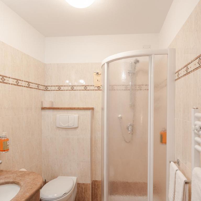 Hotel Nele - Classic Family Room (2 Adults + 1 Child) with Spa Access - 4