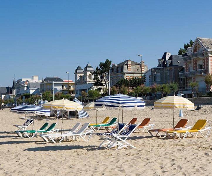 Royan - APPARTEMENT au COEUR du CENTRE-VILLE - PLAGE à SEULEMENT 200m - Appartement 1 Chambre - 22