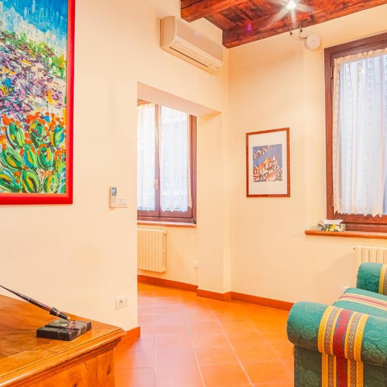 Piazza Grande - Italian Homing - One-Bedroom Apartment - 10