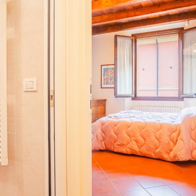 Piazza Grande - Italian Homing - One-Bedroom Apartment - 18