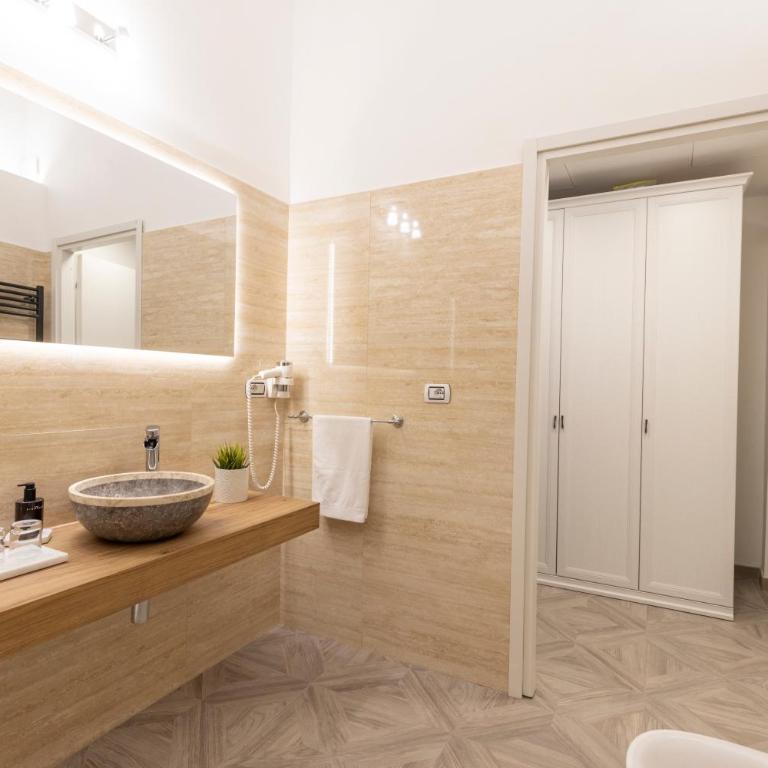 Domus Taurinorum - Double Room with Private Bathroom - 11