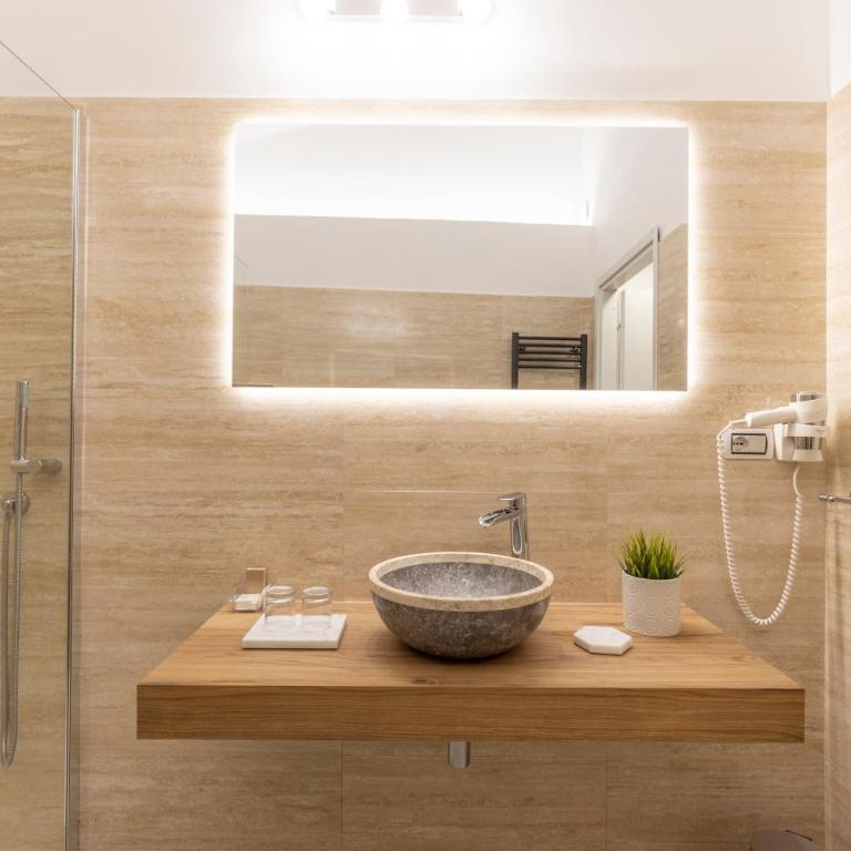 Domus Taurinorum - Double Room with Private Bathroom - 17