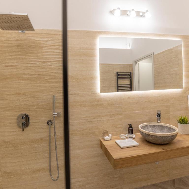 Domus Taurinorum - Double Room with Private Bathroom - 16