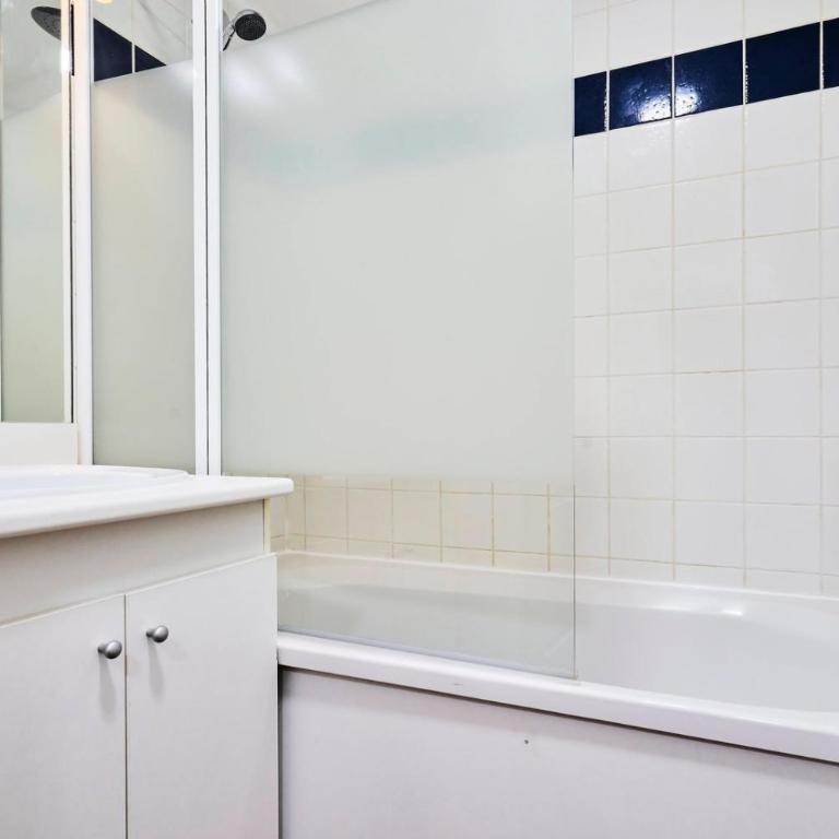 Large studio between train station & Grand Place - Appartement - 30