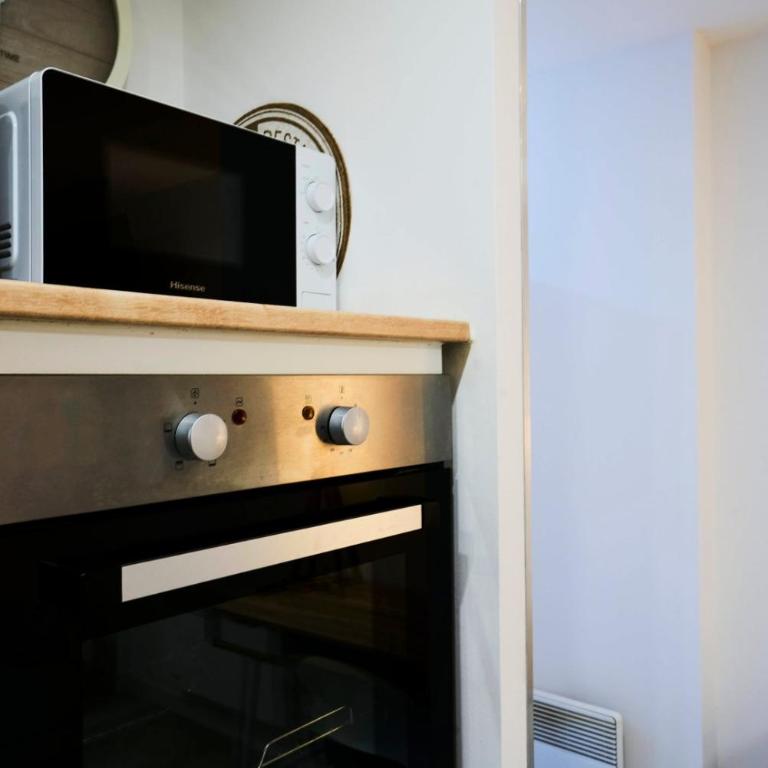 Large studio between train station & Grand Place - Appartement - 16