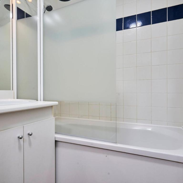 Large studio between train station & Grand Place - Appartement - 7