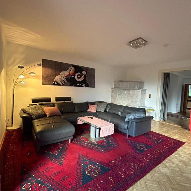 Fridas Place - DER Blick über ganz Villach - 160 m2 Ferienoase - ganzes Haus bis zu 8 Personen - Haus mit 3 Schlafzimmern - 3
