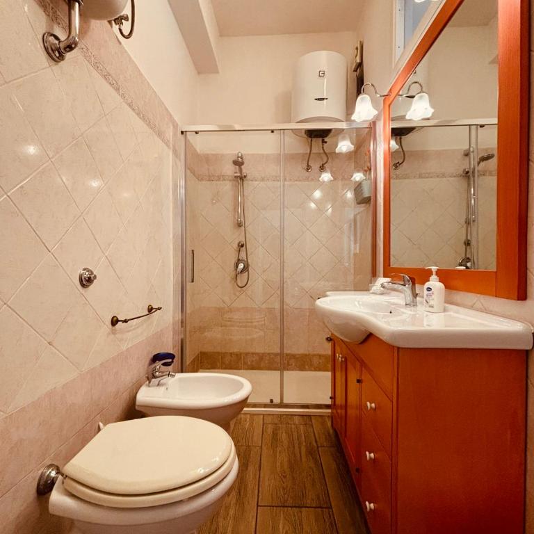 Sweet Rooms Cagliari - Camera Matrimoniale/Doppia con Letti Singoli con Bagno Privato - 5