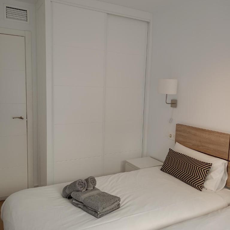 HH Apartamento La Herradura Playa - Apartamento de 2 dormitorios con vistas al mar - 90