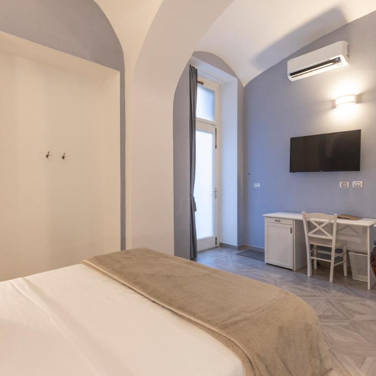 Domus Taurinorum - Double Room with Private Bathroom - 19