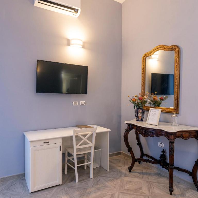 Domus Taurinorum - Double Room with Private Bathroom - 21