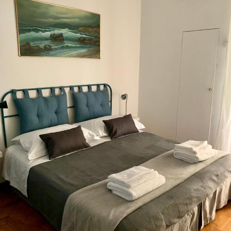 May flower central apartament - Three-Bedroom Apartment - 26