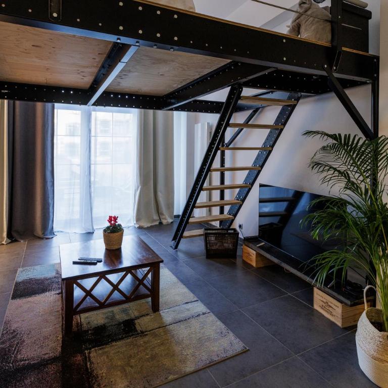 Manhattan Loft - centre - 5 mn à pied gare - parking privé - patio - Appartement 1 Chambre - 39