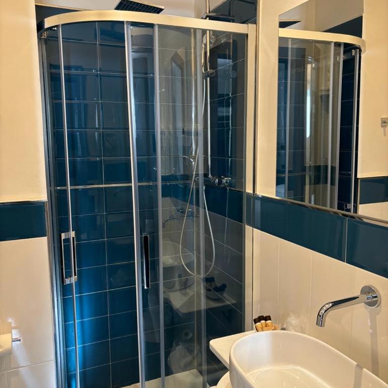 Hotel Plaza - Triple Room - 4