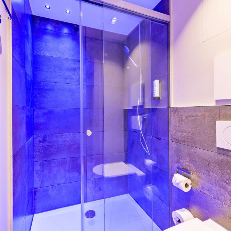 BOLLWERK Lifestyle Hotel, automatisiertes Hotel mit Self Check In - Superior Plus Studio mit Klimaanlage - 1