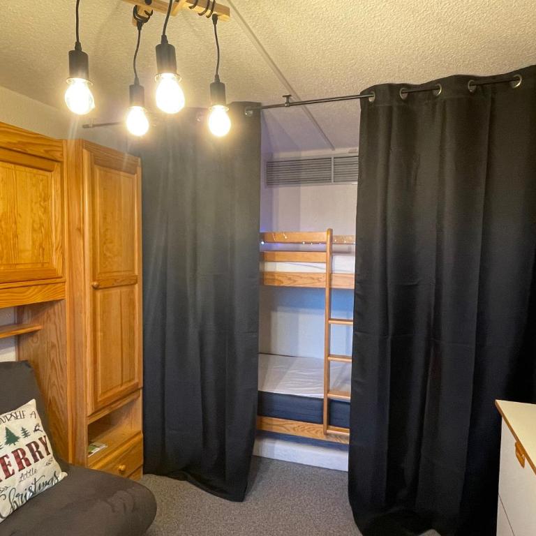 Studio tout confort pied des pistes avec balcon et wifi - Studio - Vue sur Montagne - 3