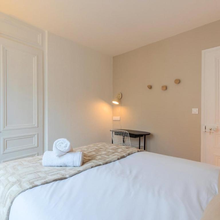 3 bedroom apartment on the Grand Place - Appartement 3 Chambres - 27