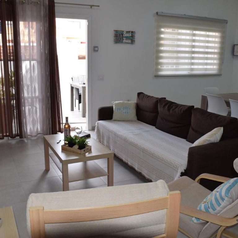 Casa Kiko Sol - Two-Bedroom Apartment - 8