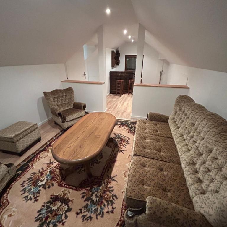 domus est alba - Three-Bedroom Villa - 42