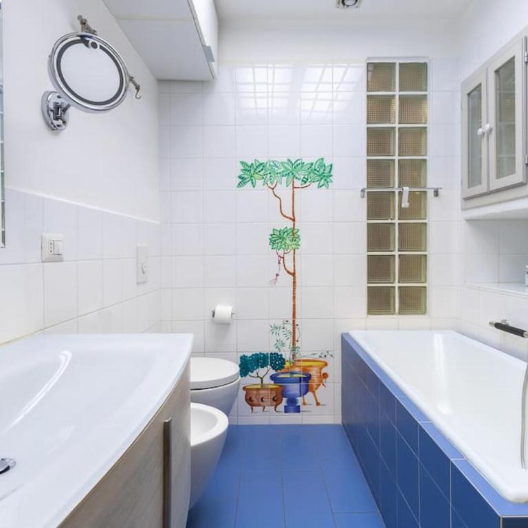 Historical suite - Pieno Centro - Porta nuova- Piazza Castello - Two-Bedroom Apartment - 29