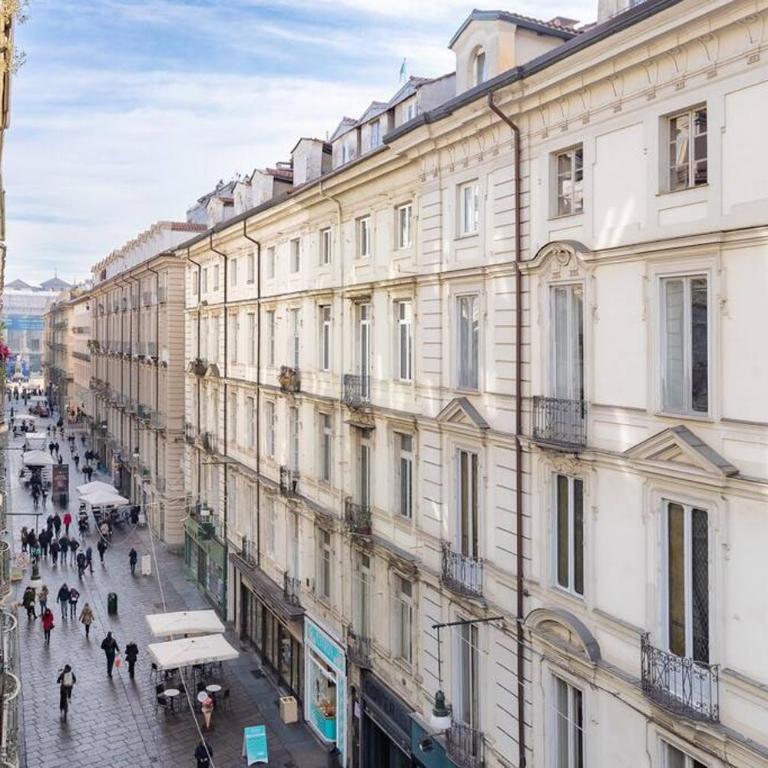 Historical suite - Pieno Centro - Porta nuova- Piazza Castello - Two-Bedroom Apartment - 34