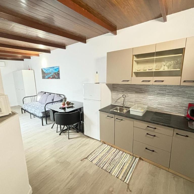Mi casita Tenerife Sur Free WIFI e AC - One-Bedroom House - 2
