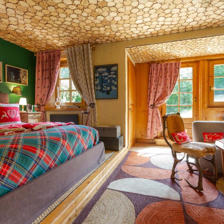 Megève Bois - Relais & Châteaux - Chambre Lit Queen-Size avec Balcon - 1