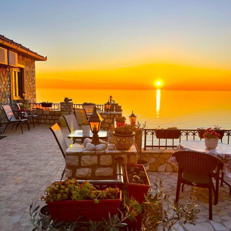 Apartments Antigona Old Town - Deluxe Double Room with Sea View - 13