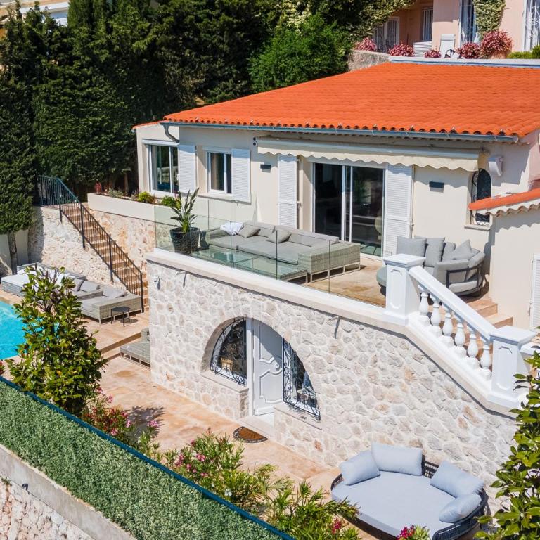 VILLA BELLE VUE VI4394 By Riviera Holiday Homes - Villa - Vue sur Mer - 2