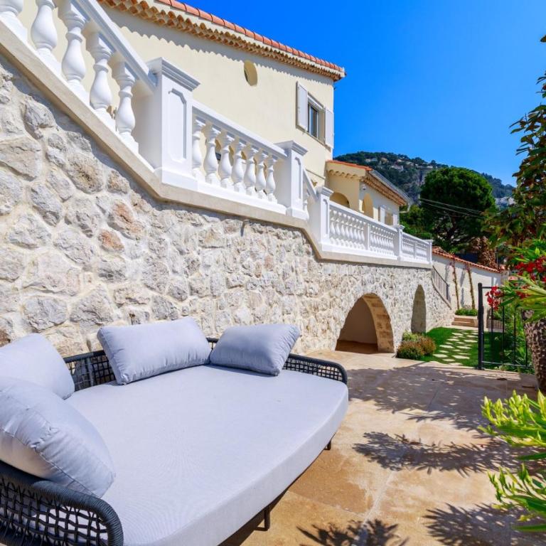 VILLA BELLE VUE VI4394 By Riviera Holiday Homes - Villa - Vue sur Mer - 13