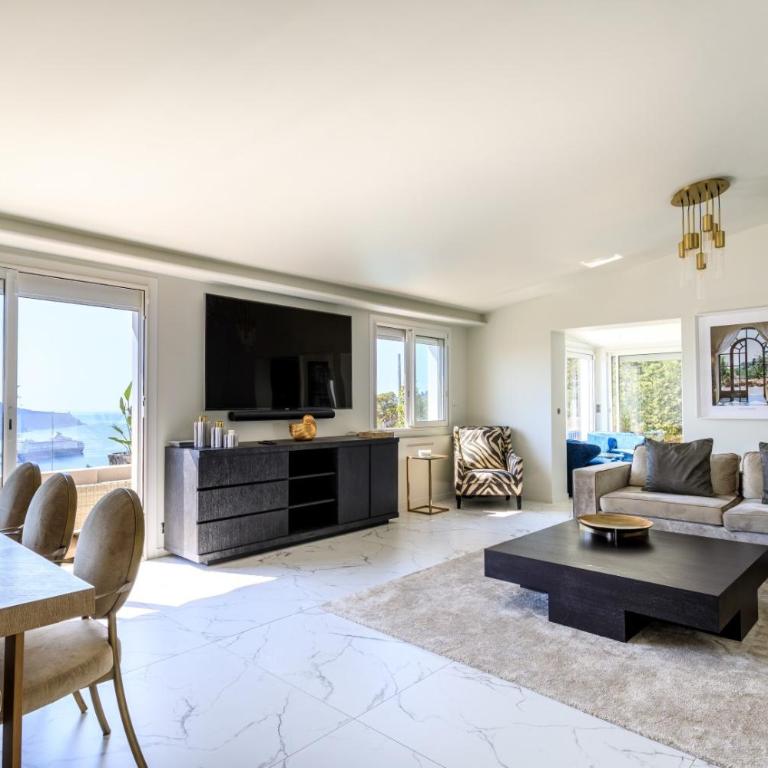 VILLA BELLE VUE VI4394 By Riviera Holiday Homes - Villa - Vue sur Mer - 22