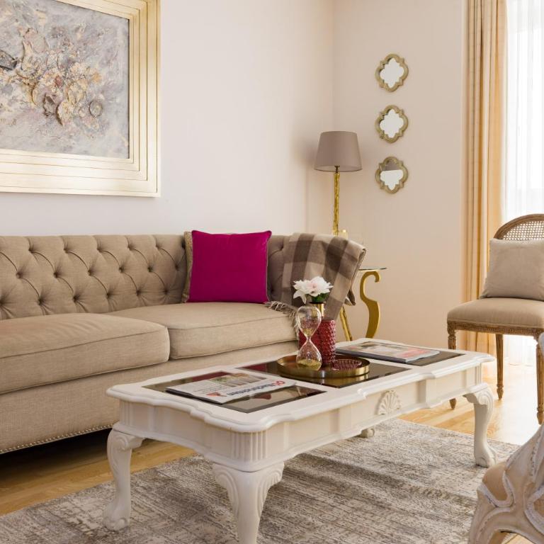 Pfamhaus Luxury Apartments - Three-Bedroom Home - 2