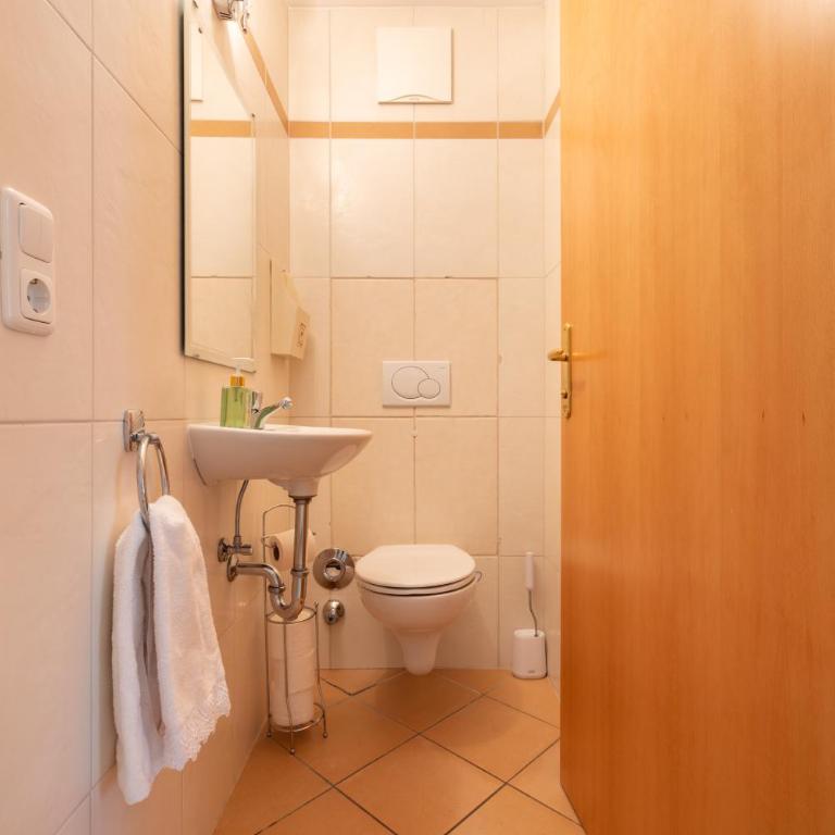 Pfamhaus Luxury Apartments - Three-Bedroom Home - 27