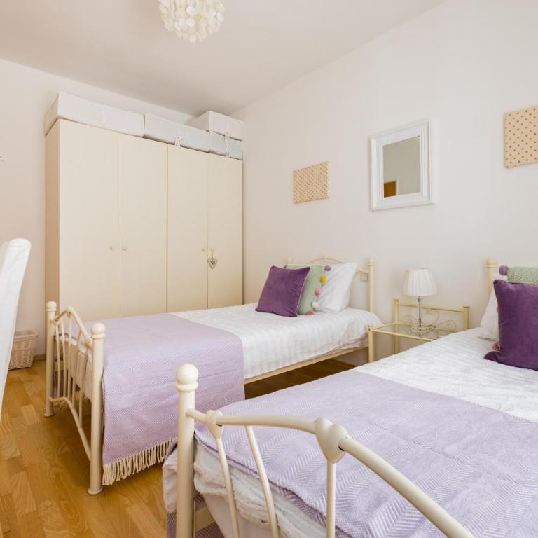 Pfamhaus Luxury Apartments - Three-Bedroom Home - 28