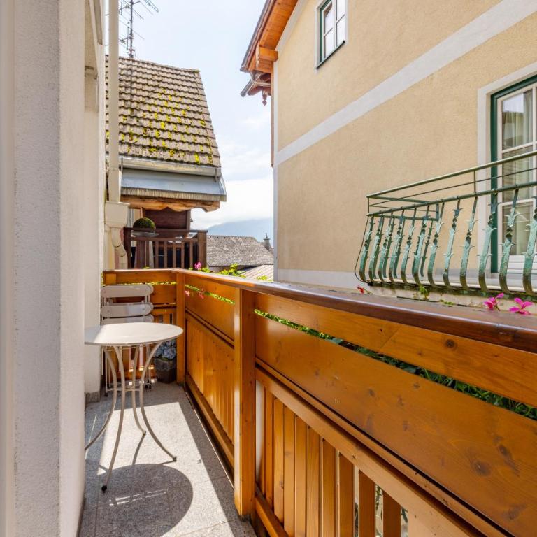 Pfamhaus Luxury Apartments - Three-Bedroom Home - 35