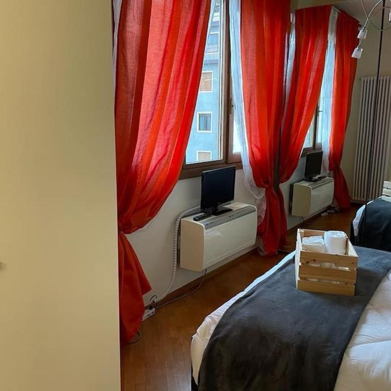 City Center Apartment - One-Bedroom Apartment - 9