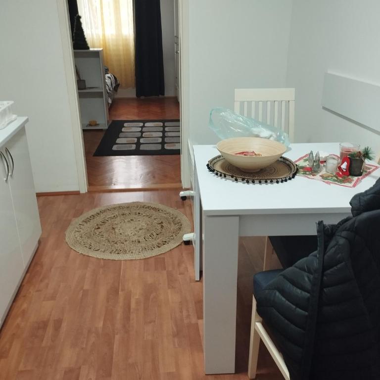 Apartman Mikica - One-Bedroom Apartment - 10