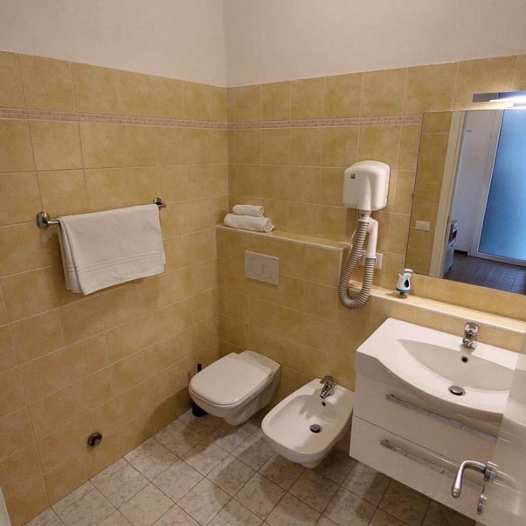 Primula Holiday Apartment - a 50 m dal lago - Appartamento con Vista Lago - 17