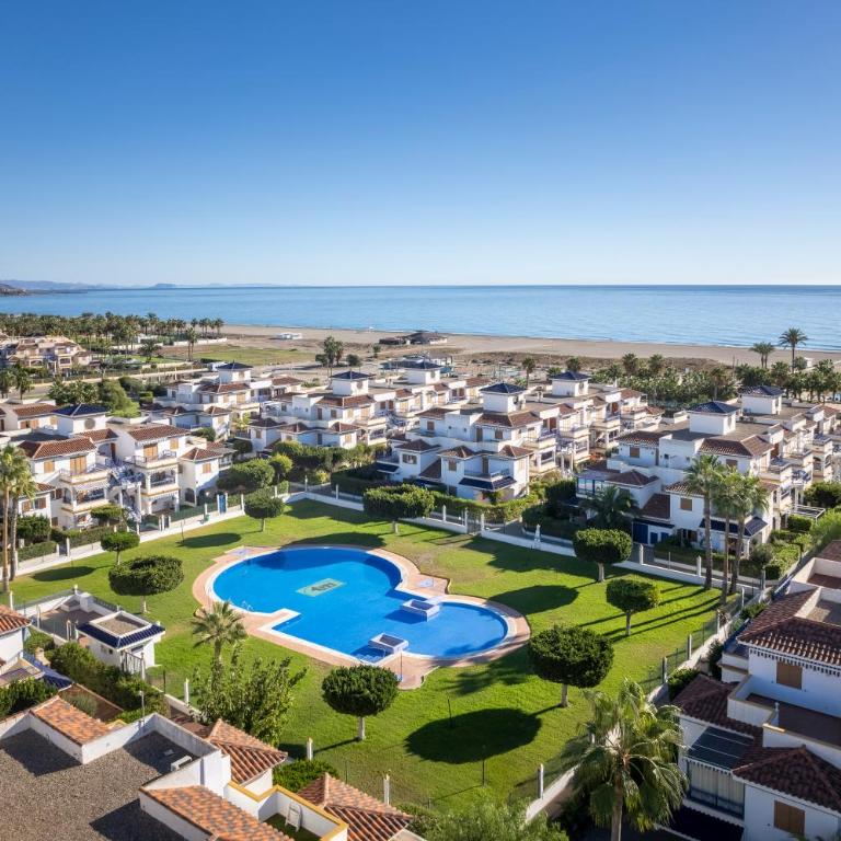 Apartamento ROSA del MAR Playas de Vera Ático en Primera Línea de Playa Piscina al Aire Libre Aparcamiento Gratuito WiFi Muy Rápido Acogedor con Calefacción - Appartement 2 Chambres - 19