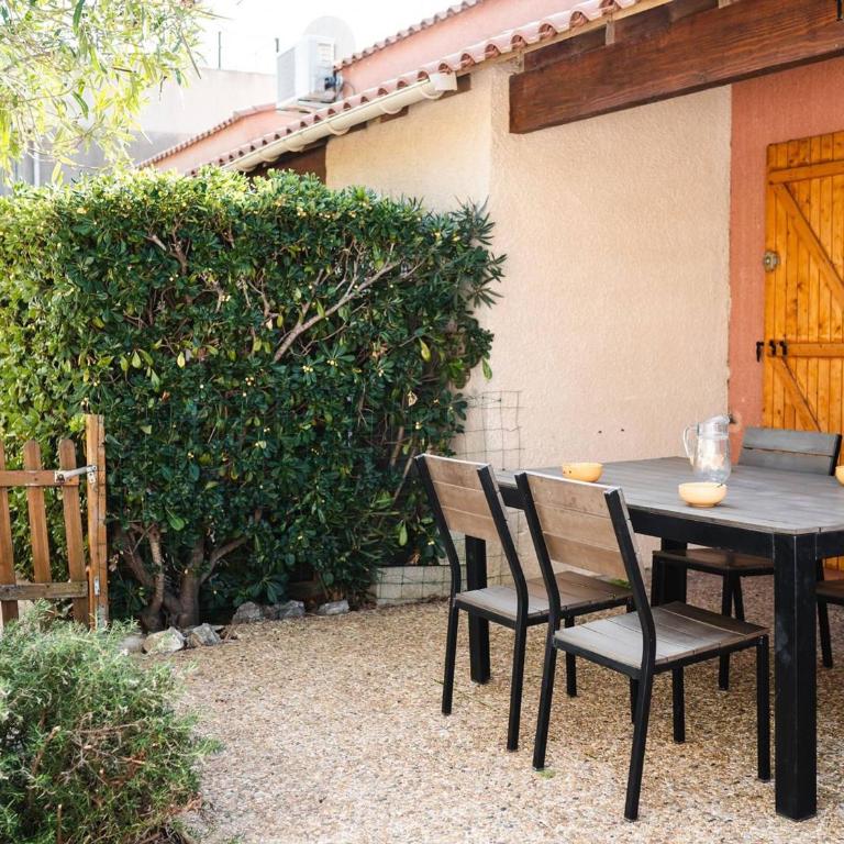 Villa 2-pièces au calme avec mezzanine, terrasse et parking - 5 couchages - Animaux acceptés - FR-1-409-130 - Villa - 12