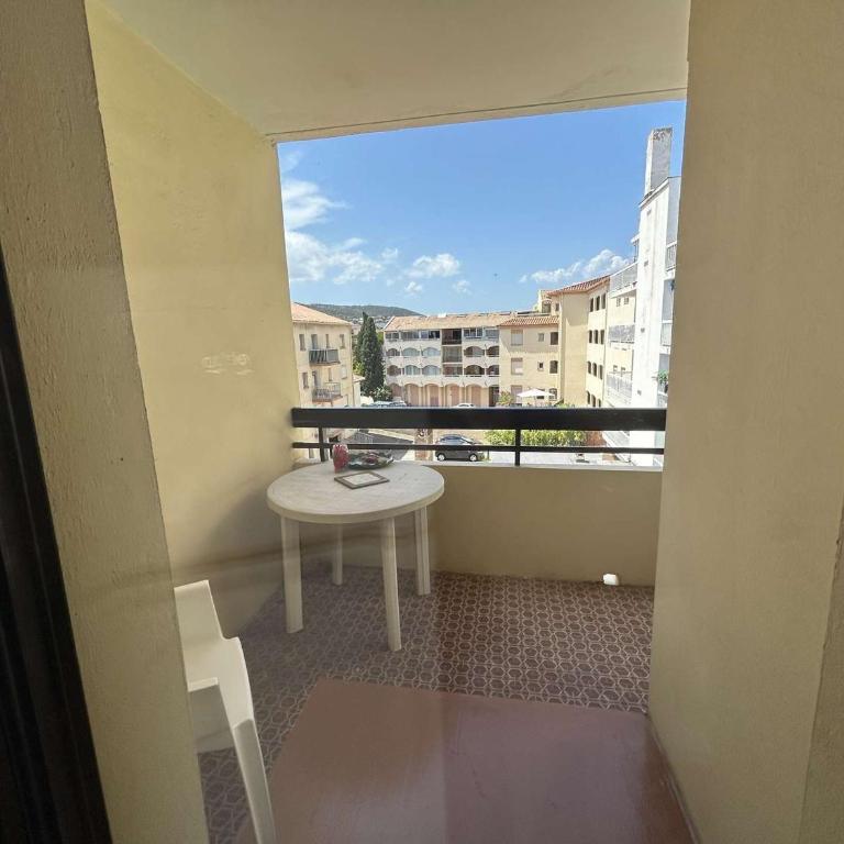 Appartement 2 pièces Sainte-Maxime proche plage avec parking et climatisation - FR-1-226-533 - Apartamento - 4