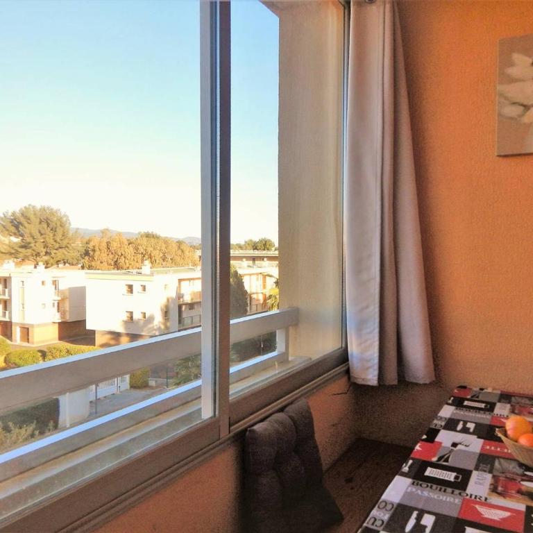Appartement 2 pièces avec loggia, garage, 3 min de la mer, classé 2 étoiles, ménage inclus - FR-1-251-552 - Appartement - 8