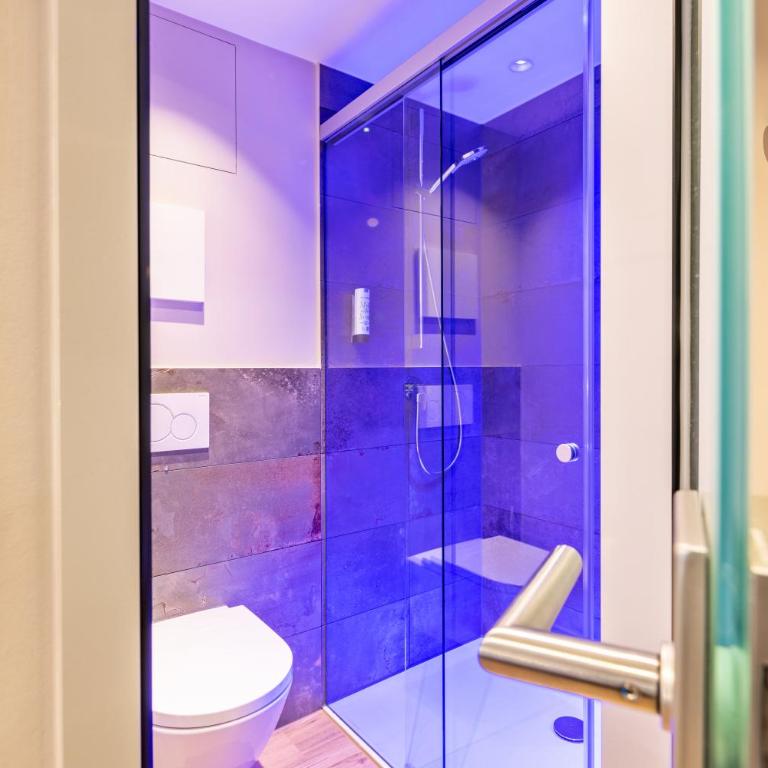 BOLLWERK Lifestyle Hotel, automatisiertes Hotel mit Self Check In - Superior Plus Studio mit Klimaanlage - 4