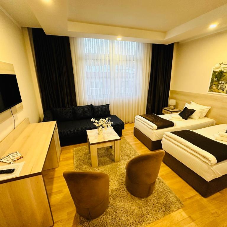 HOTEL MINERO - Deluks Dvokrevetna Soba sa Bračnim Krevetom/Zasebnim Krevetima - 3