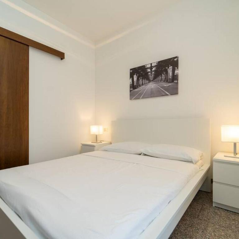 [ 5 Giornate ] Apt con terrazzo e garage privato - Appartamento con 1 Camera da Letto - 2